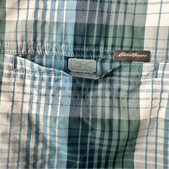 Eddie Bauer Plaid Short Sleeve Nylon Fishing Shirt Size L - Picture 5 of 9